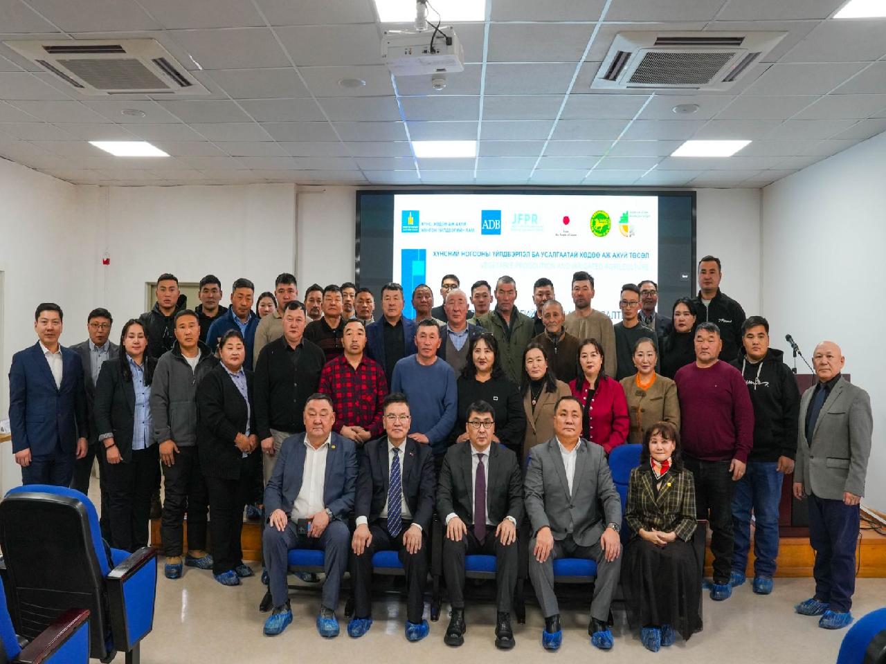 large 691aa69c83d7de7c1b04c50b